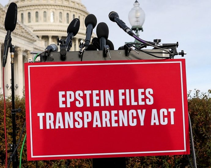 live:-us-house-to-vote-on-epstein-files’-release-as-the-traitor-drops-opposition