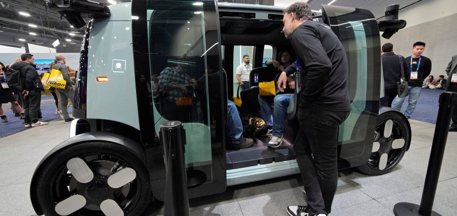 amazon’s-zoox-robotaxis-service-to-give-free-rides-in-san-francisco-as-its-expansion-accelerates