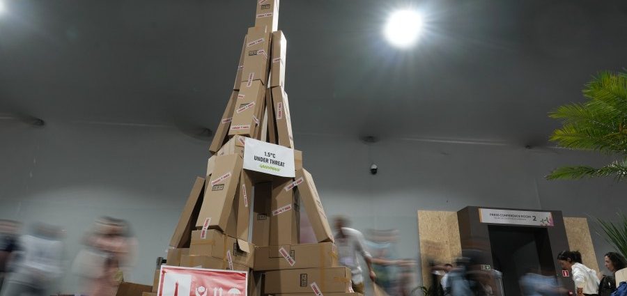 artificial-intelligence-sparks-debate-at-cop30-climate-talks-in-brazil