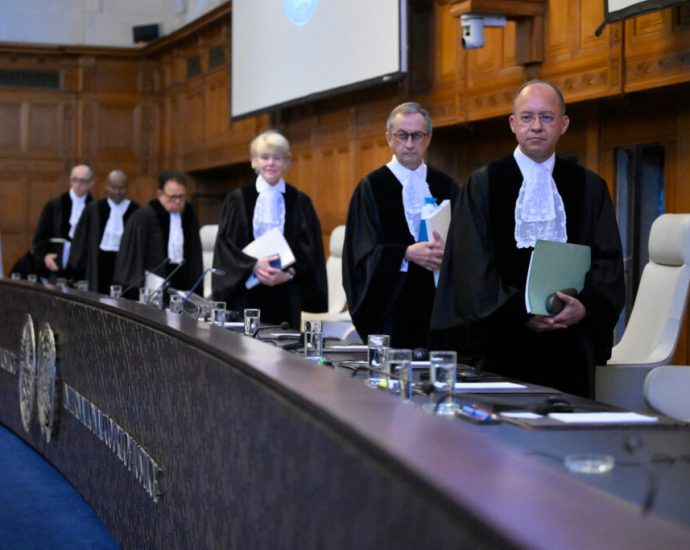 a-landmark-court-ruling-looms-over-us.-absence-at-cop30