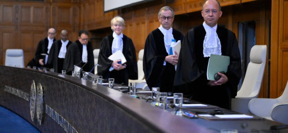 a-landmark-court-ruling-looms-over-us.-absence-at-cop30