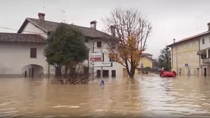 severe-floods-and-landslide-hit-northern-italy,-causing-casualties-and-evacuations
