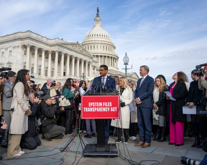 house-passes-bill-demanding-government-release-epstein-files
