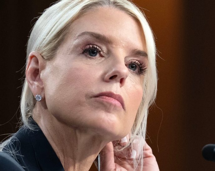 pam-bondi-tossed-out-a-‘define-a-fascist’-challenge-and-you-can-guess-how-that-ended