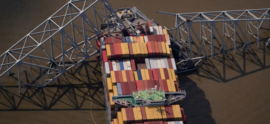 single-faulty-wire-led-cargo-ship-to-crash-into-baltimore-bridge:-report