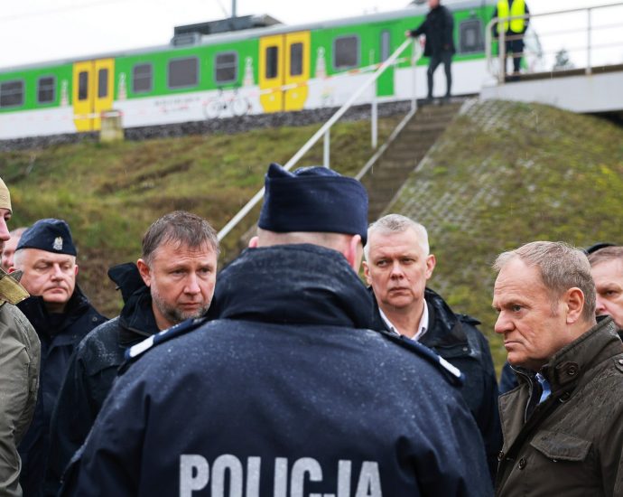 poland-to-close-last-russian-consulate-over-‘unprecedented-act-of-sabotage’