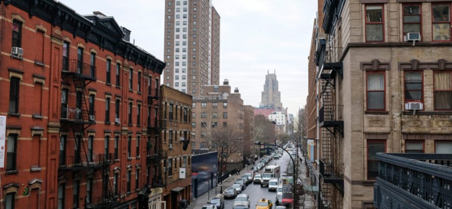 how-city-leaders-in-new-york-plan-to-help-co-op-buildings-reduce-emissions
