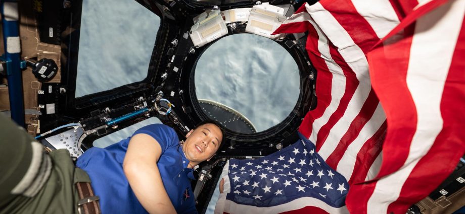 celebrating-25-years-of-humanity-in-space 