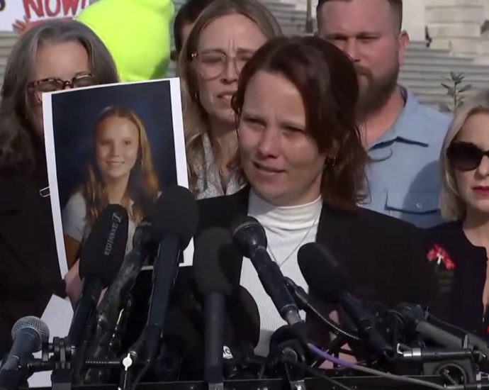 “bring-the-truth-out-of-the-shadows”:-survivors-hail-congressional-vote-to-release-epstein-files