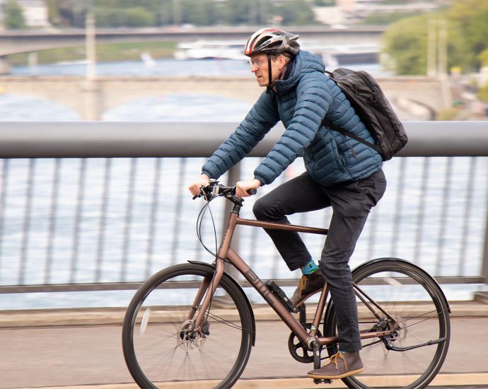 Dementia Risk Intertwined With Exercise at Two Life Stages