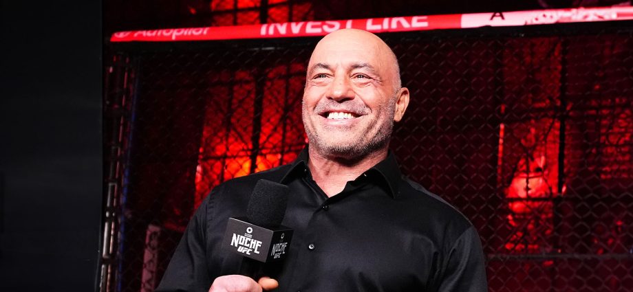 “heard-there-are-no-files”:-rogan-mocks-the-traitor-for-changing-his-story-on-epstein