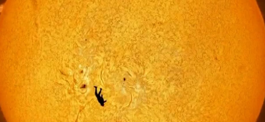 photo-captures-skydiver-appearing-to-fall-from-the-sun