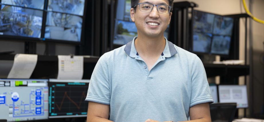 nasa-stennis-engineer-follows-family-footsteps-into-nasa’s-artemis-era