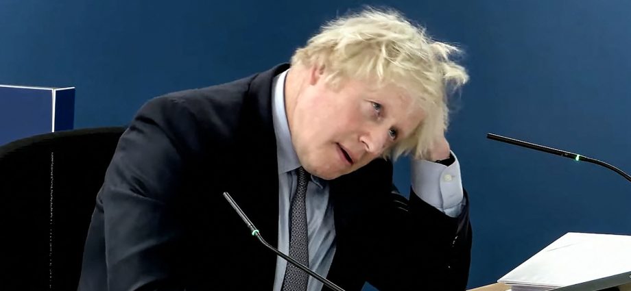 ‘chaotic’-culture-in-uk-government-led-to-more-covid-deaths,-inquiry-finds