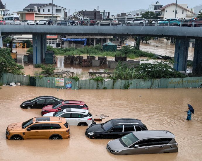 at-least-41-dead-as-heavy-rain,-flooding-and-landslides-hit-central-vietnam