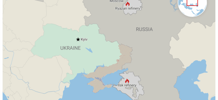 ukraine-hits-two-major-russian-refineries-in-back-to-back-nights:-ilsk-and-ryazan-(map)