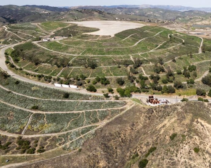 california-regulators-approve-rules-to-curb-methane-leaks-and-prevent-fires-at-landfills