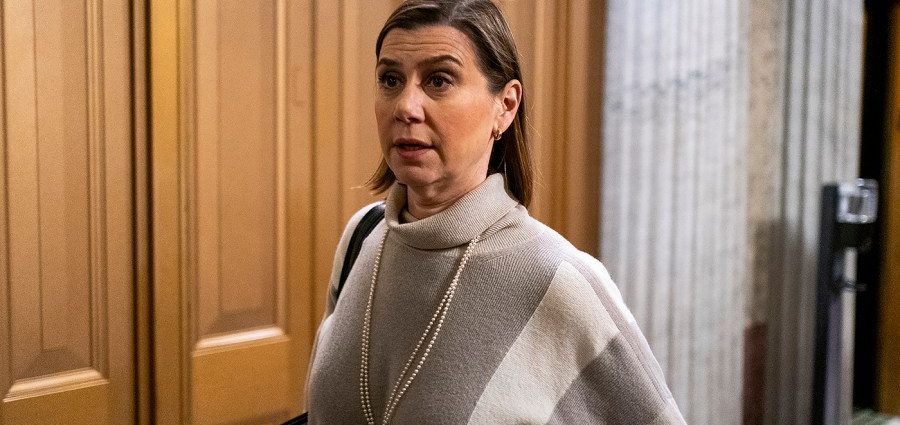 Slotkin: The Traitor should ‘button it up’ over troops furor