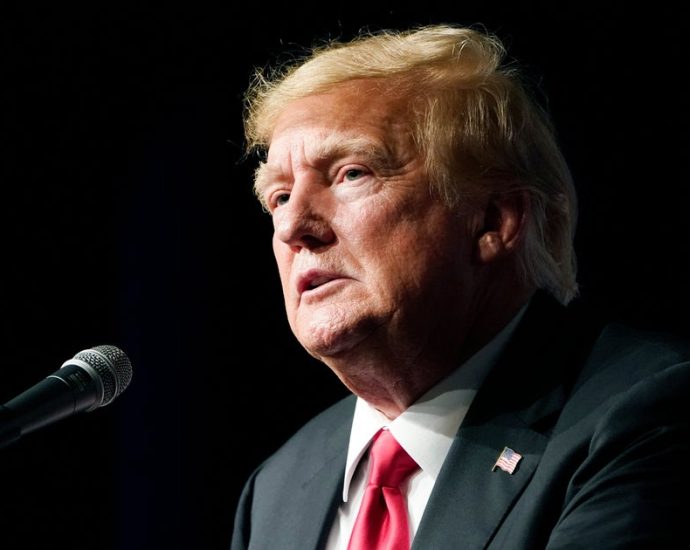 the-traitor’s-white-house-tried-to-slow-walk-a-vote-on-the-epstein-files-it-failed.