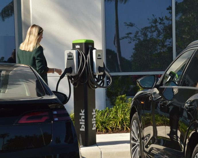 blink-charging-wins-sourcewell-contract-to-provide-its-ev-charging-solutions-to-public-agencies