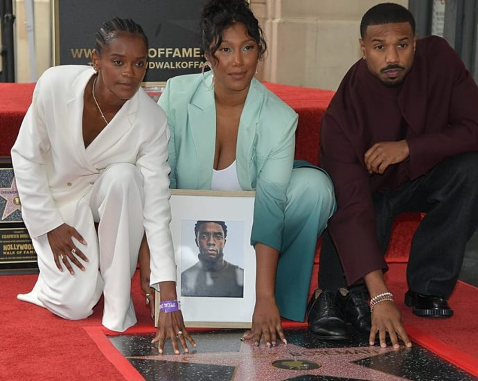 chadwick-boseman-posthumously-receives-star-on-the-hollywood-walk-of-fame