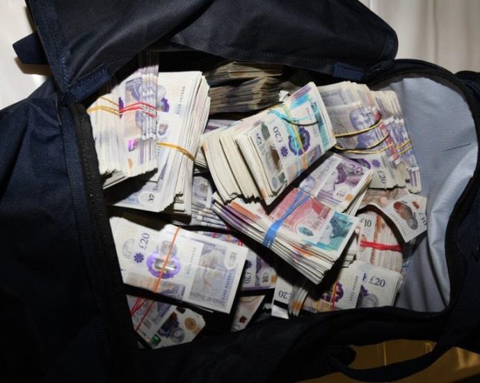 how-uk-drug-cash-becomes-russian-military-funds:-1-billion-laundering-network