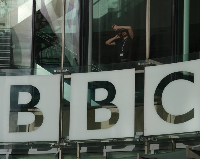 bbc-board-member-shumeet-banerji-resigns