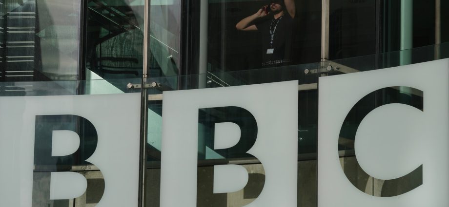bbc-board-member-shumeet-banerji-resigns