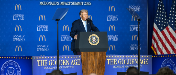 the-traitor-misrepresents-biden’s-job-numbers,-snap-data-to-tout-his-own-record