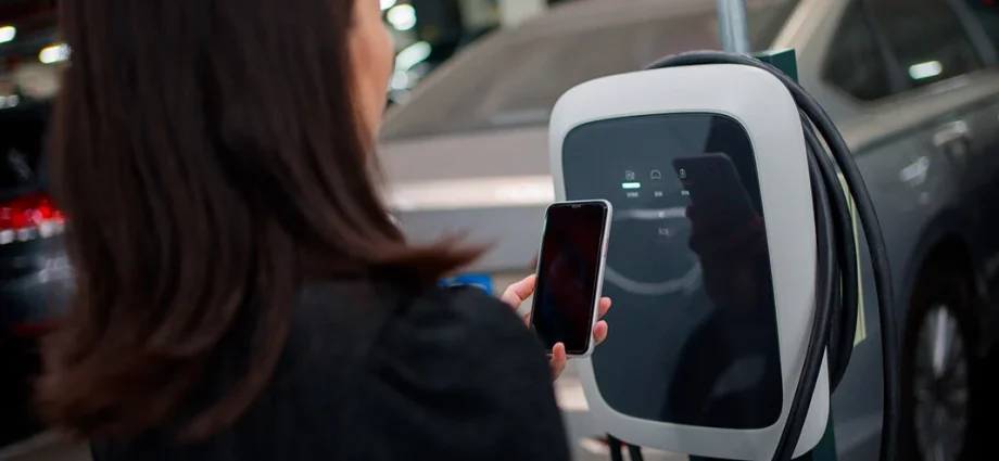 webinar:-powering-ev-growth-through-smarter-charging-payment-experiences