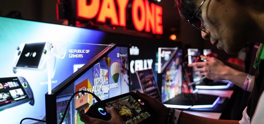 over-half-of-video-game-industry-workers-want-to-join-a-union:-report