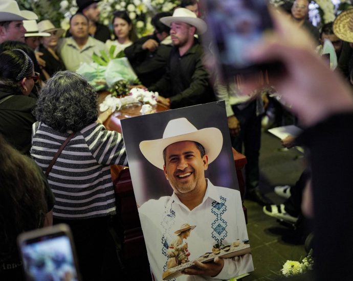 seven-bodyguards-arrested-over-mexico-mayor’s-assassination