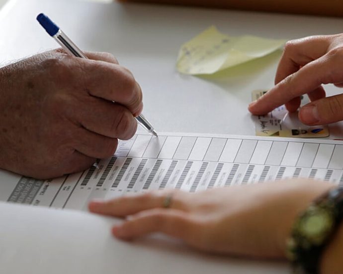 bosnia’s-republika-srpska-votes-for-new-president-in-snap-election