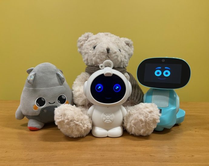 child-advocacy-groups-warn-against-ai-toys