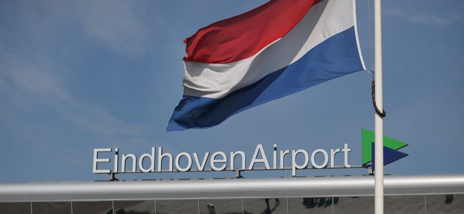air-traffic-suspended-at-netherlands-airport-after-drone-sightings