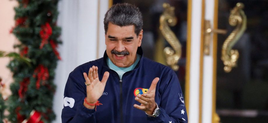 airlines-cancel-venezuela-flights-amid-us-warnings-and-military-buildup