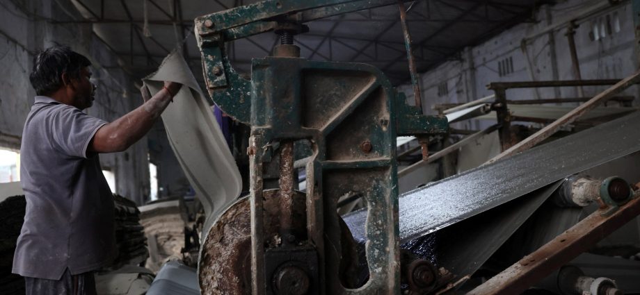 indian-trade-unions-oppose-new-labour-codes,-call-for-demonstrations