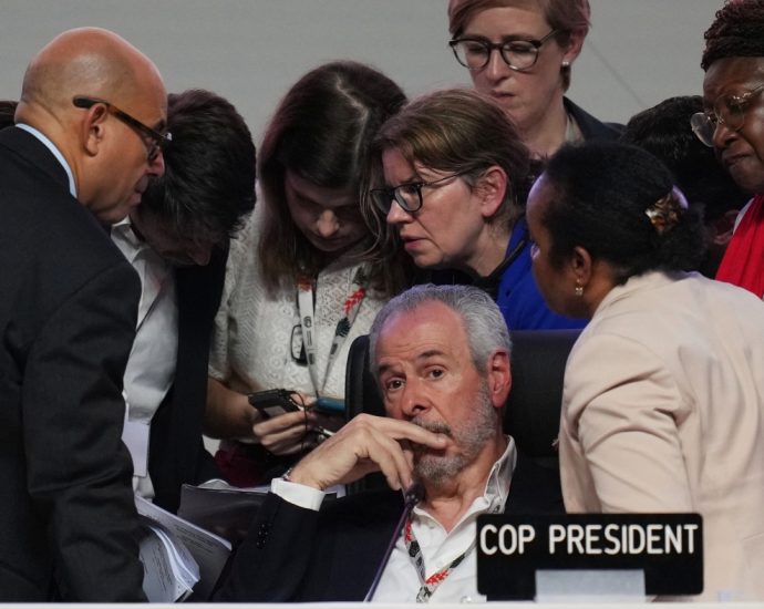 un.-climate-talks-end-without-agreement-on-phasing-out-fossil-fuels