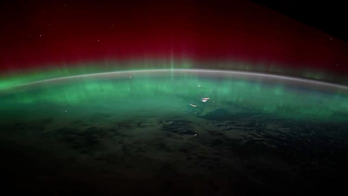 nasa-astronaut-captures-northern-lights-from-space