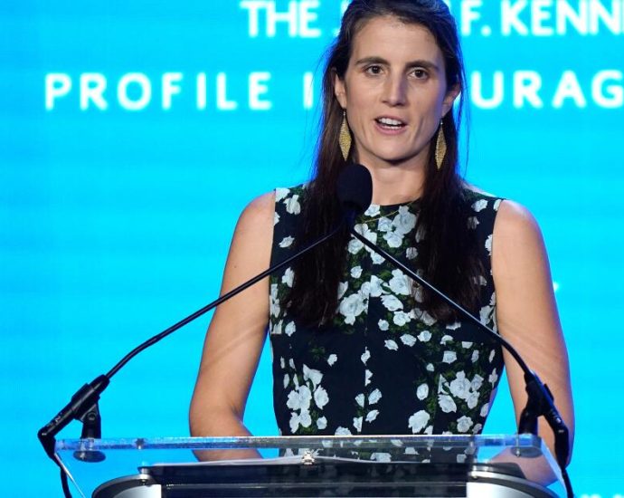 tatiana-schlossberg,-granddaughter-of-jfk,-reveals-terminal-cancer-diagnosis