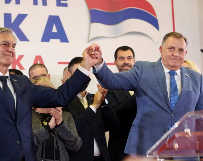 barred-bosnian-serb-leader-dodik’s-ally-wins-snap-presidential-election