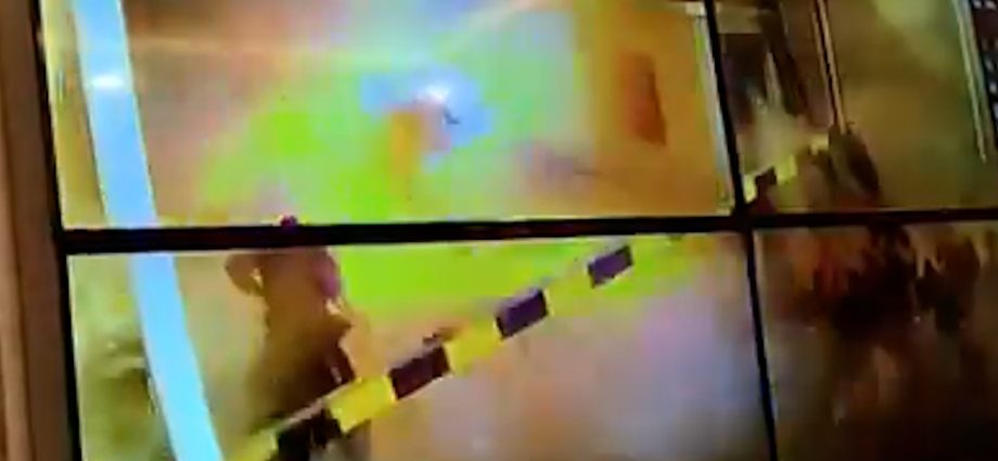 several-killed-in-suicide-attack-on-security-complex-in-pakistan