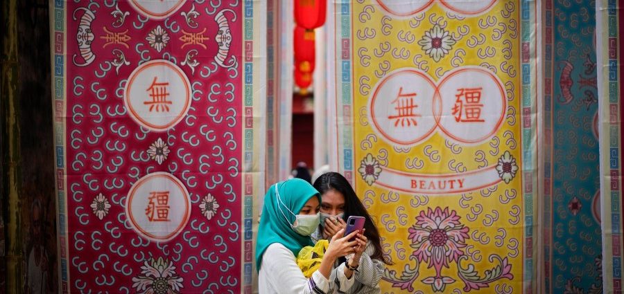 malaysia-to-ban-social-media-for-children-under-16-next-year