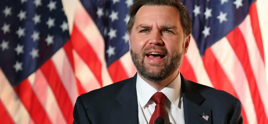 jd-vance-snaps-over-mitch-mcconnell’s-comments-on-the-traitor-ukraine-plan