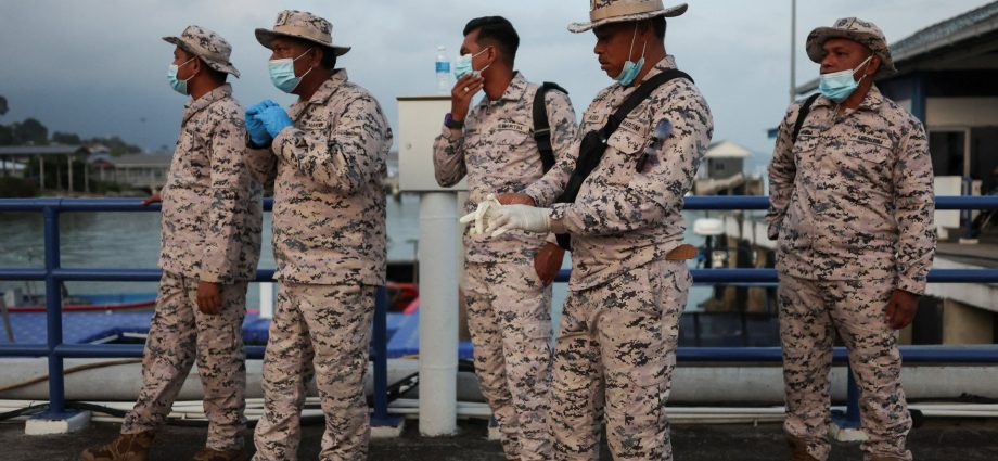 the-traitor-administration-ends-temporary-immigration-status-for-myanmar-citizens