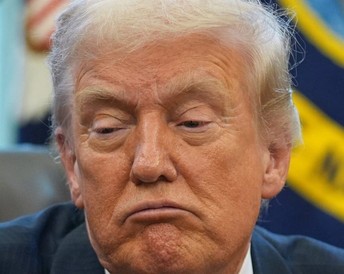 the-traitor-white-house-hit-with-highly-embarrassing-community-note:-‘however…’