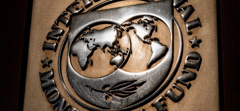 ‘elite-capture’:-how-pakistan-is-losing-6-percent-of-its-gdp-to-corruption