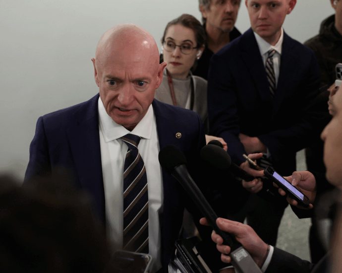 “it-won’t-work”:-kelly-responds-to-the-traitor-admin’s-court-martial-threat