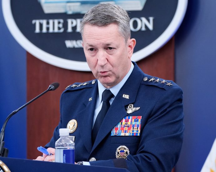 top-us-military-adviser-tours-caribbean-as-pressure-on-venezuela-deepens