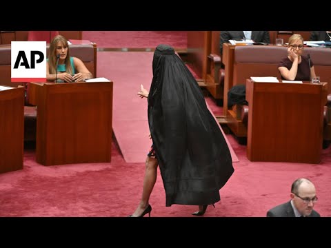 australian-senator-pauline-hanson-barred-from-parliament-for-wearing-burqa-in-protest